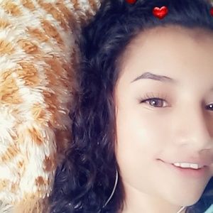 Meet your Posher, Kimberly arriaga